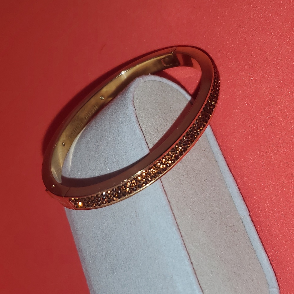 ALLURING Henri Bendel Bronze SWAROVSKI Crystal Paved Skinny Rox Bracelet Bangle